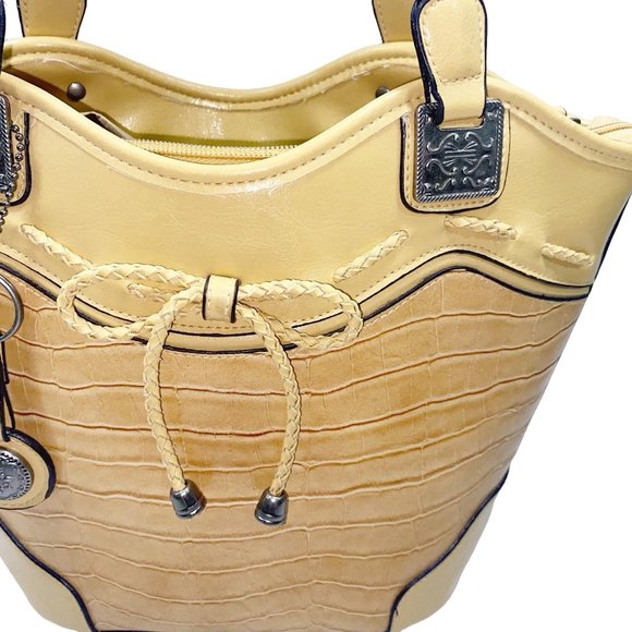 Beuno Yellow Faux Crocodile Shoulder Bag - Picture 10 of 16